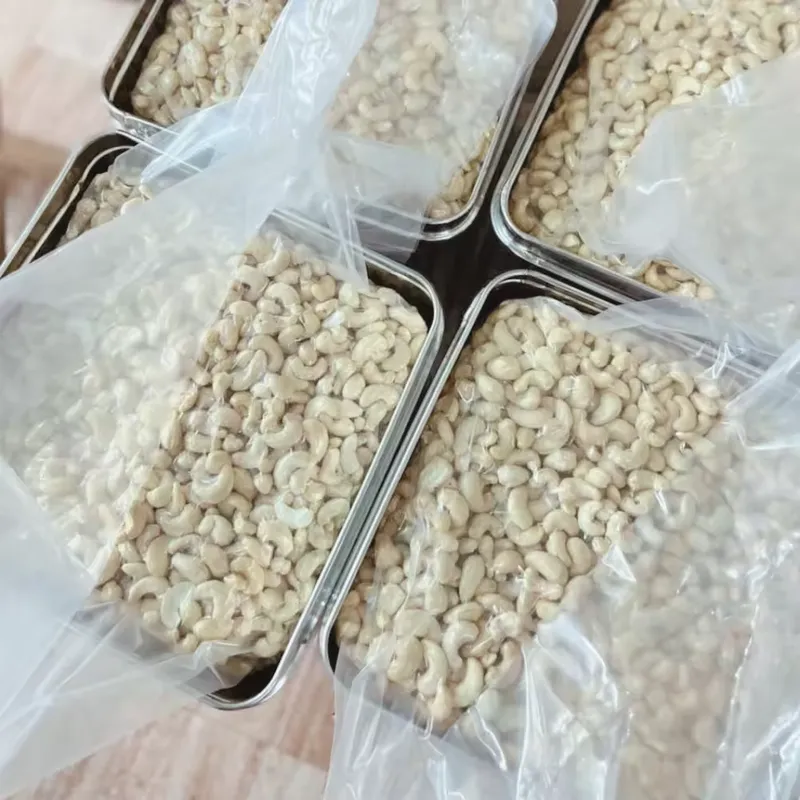 Cashew Nuts Whole W320, 1x10kg